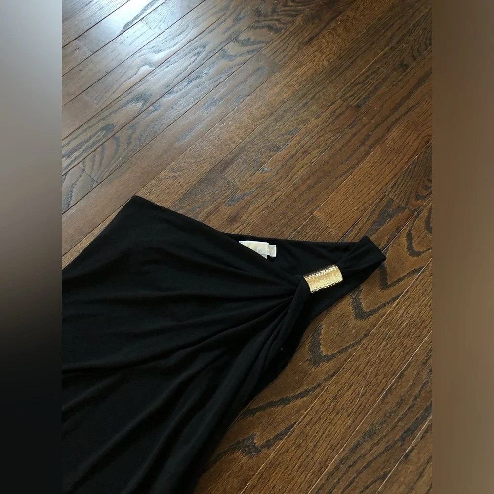 Michael Kors Women’s 2 Black One Shoulder Sleeveless Knee-Length Cocktail Dress